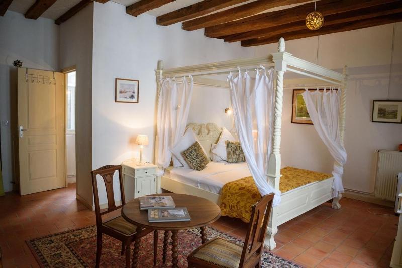 로슈 La Demeure Saint-Ours B&B 외부 사진