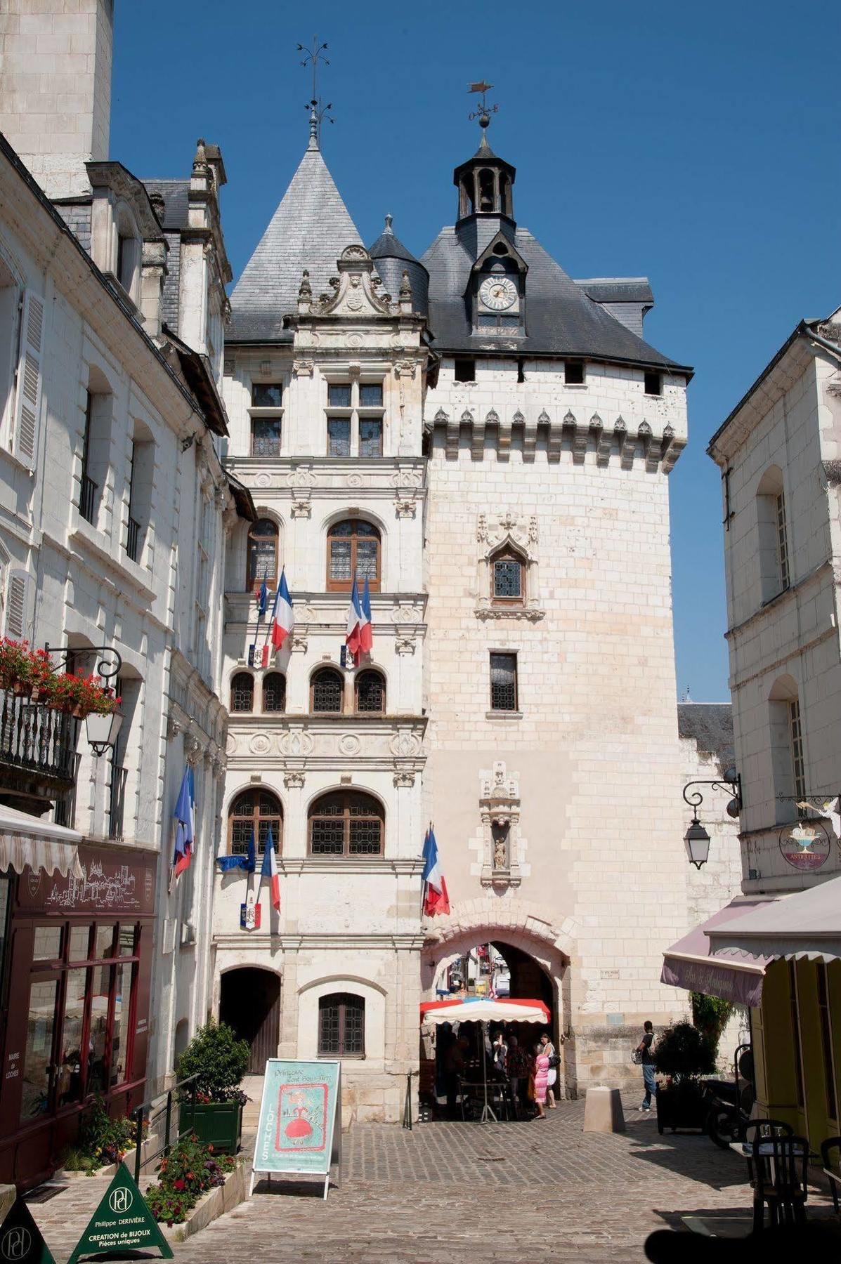 로슈 La Demeure Saint-Ours B&B 외부 사진