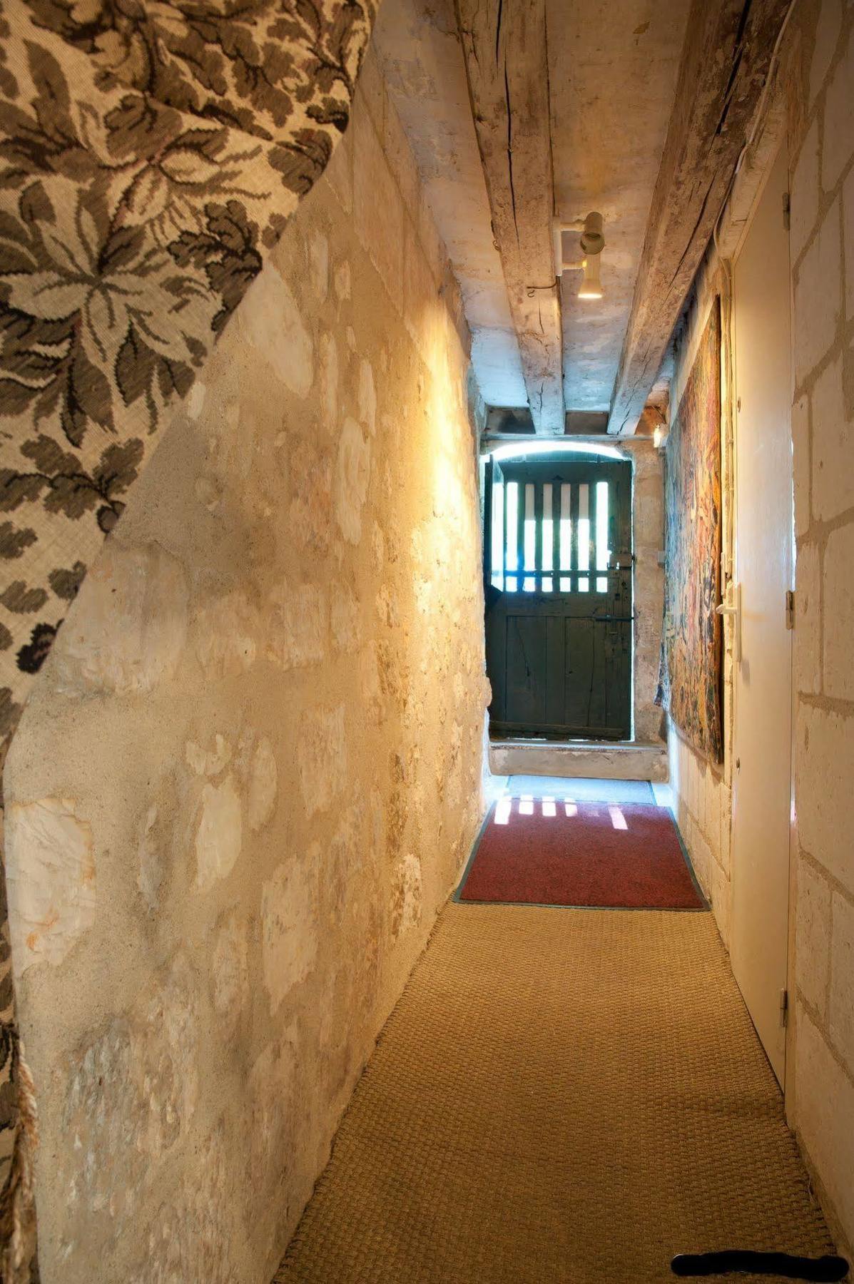 로슈 La Demeure Saint-Ours B&B 외부 사진